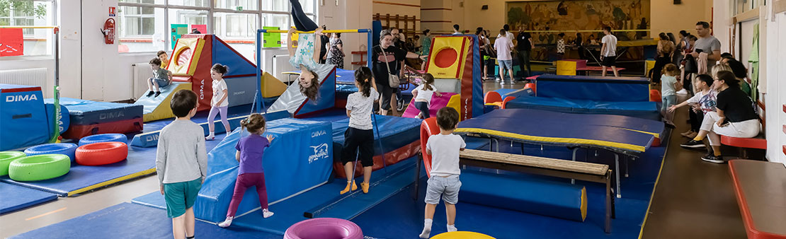 Les Contrats Bleus et le Bébé-Gym à la fête