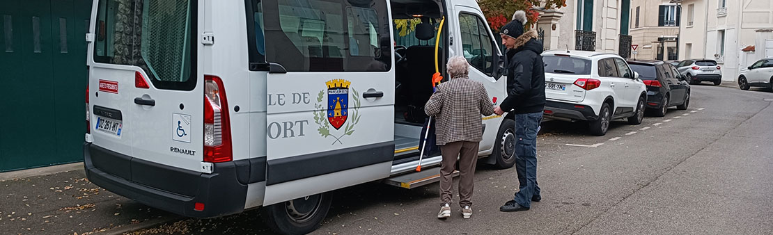 Navette seniors : comment bénéficier de ce service ?